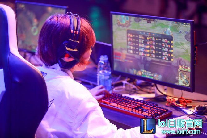 2017妹子杯总决赛:让2追3 NTG逆转夺冠