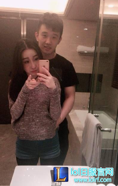 死亡宣告复出人气火爆,解释打女友事件,看到满屏弹幕后却笑了