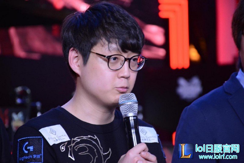 RNG赛后专访：麻辣香锅称取胜关键在沟通