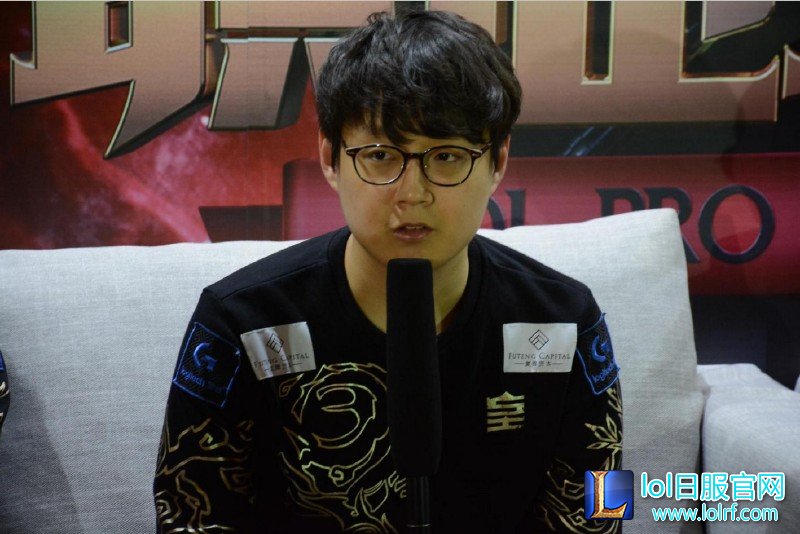 RNG赛后专访：麻辣香锅称取胜关键在沟通
