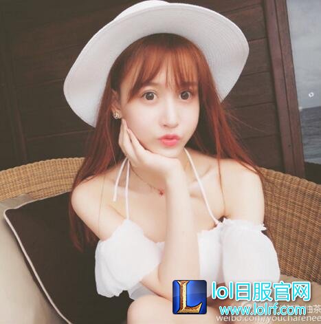 lol55开女朋友UU晒裸背照片 UU照片合集