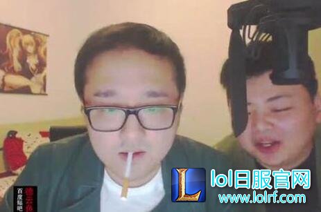 粉丝为笑笑设计纪念皮肤 命名为兔兔真可爱