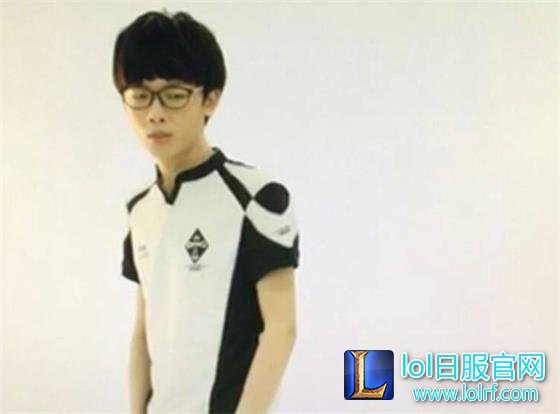 OMG司马老贼单排挤进韩服前20 真心不容易