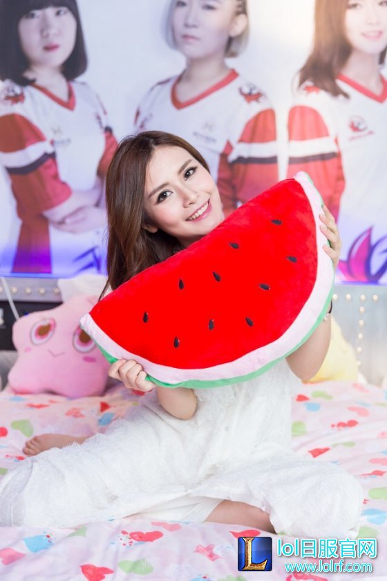 睡衣派对狂欢 TFG美女教你床上新姿势