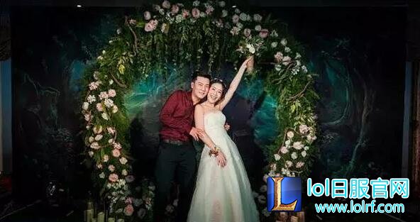LOL情侣玩家举办游戏主题婚礼 这波给几分