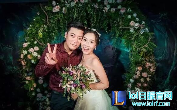 LOL情侣玩家举办游戏主题婚礼 这波给几分