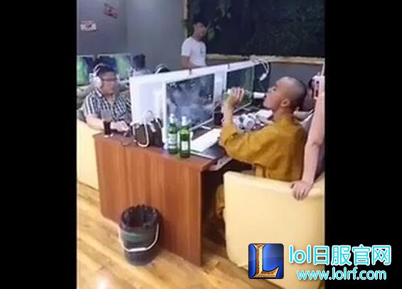 啤酒美女LOL 和尚做到这个份上我算是服了