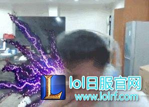 一定是喝了假酒 UZI直播喷水被网友各种恶搞