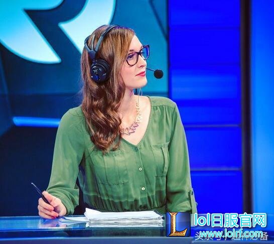 RNG最好的“队友”大师兄暂离赛场，原来是和拳头的主持结婚了