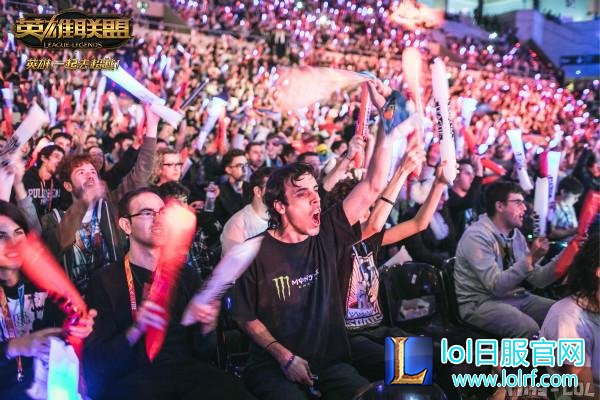 图3：圣乔治宫内ALLSTAR的火热气氛.jpg
