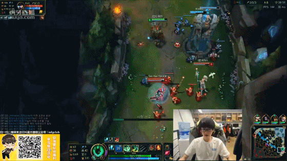 12560384-1-hd.mp4_1482658982.gif