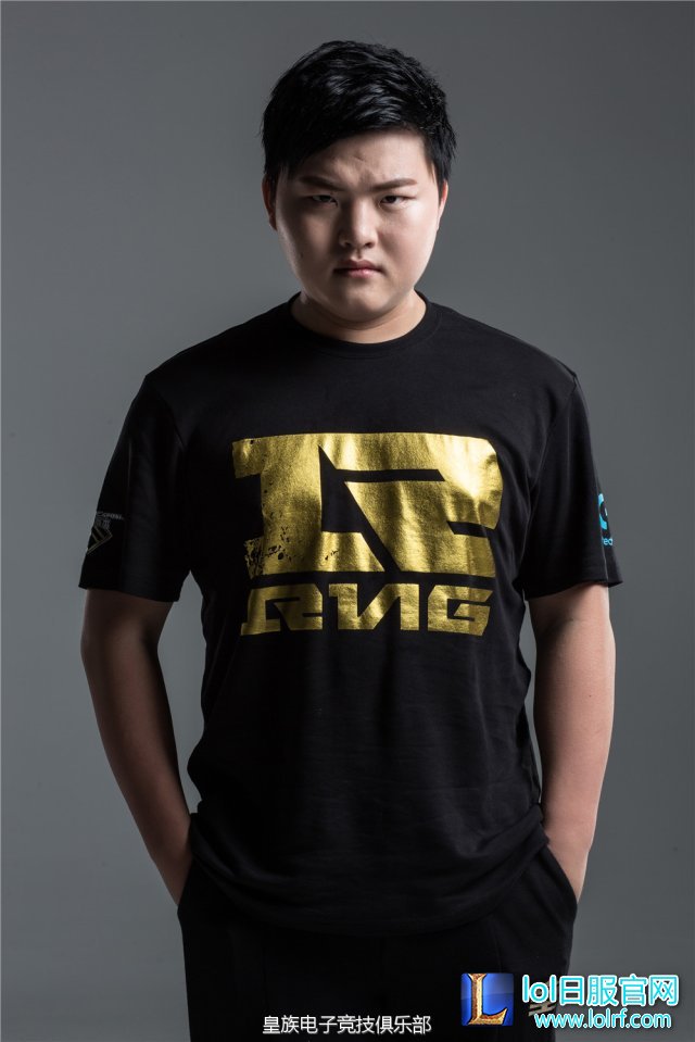 RNG官微博:Uzi正式入驻虎牙直播平台