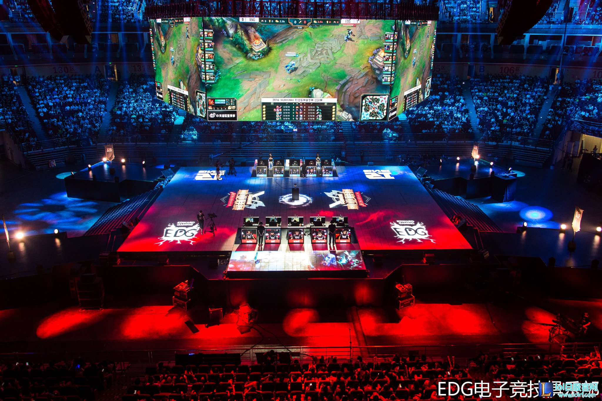 图:2016LPL夏季赛总决赛场面宏大