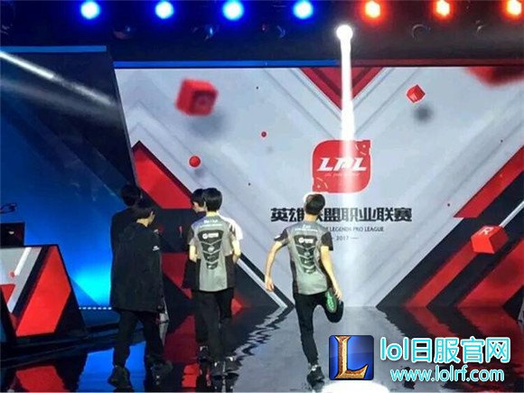 EDG经理爆料:韩援中单签了卖身契