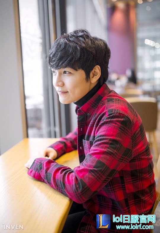 花美男Watch的职业人生 选手背后的故事