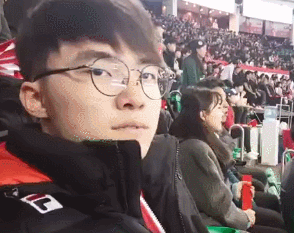 1487823318Aud.gif