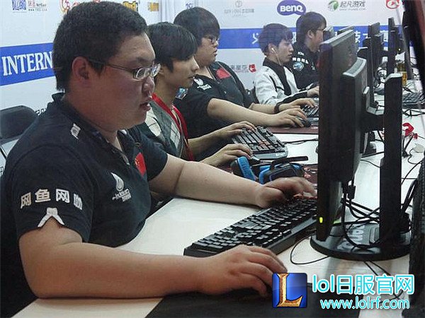 钻石少年想打职业 PDD:门槛都进不去