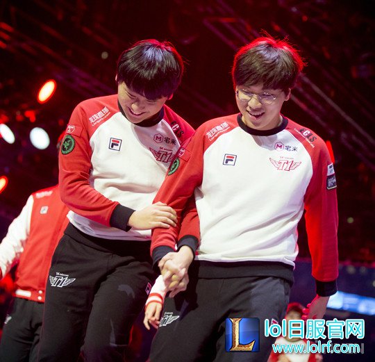 SKT的胜利秘诀：绝无仅有的第六人战术