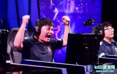 LPL四年风雨兼程 传奇正盛追梦少年Uzi,lol日服
