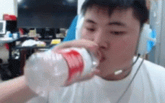 UZI终于不怕被扣工资 韩服连胜冲击前十,lol日服