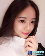 LPL最美小姐姐！解说和选手都在偷看她！,lol日服