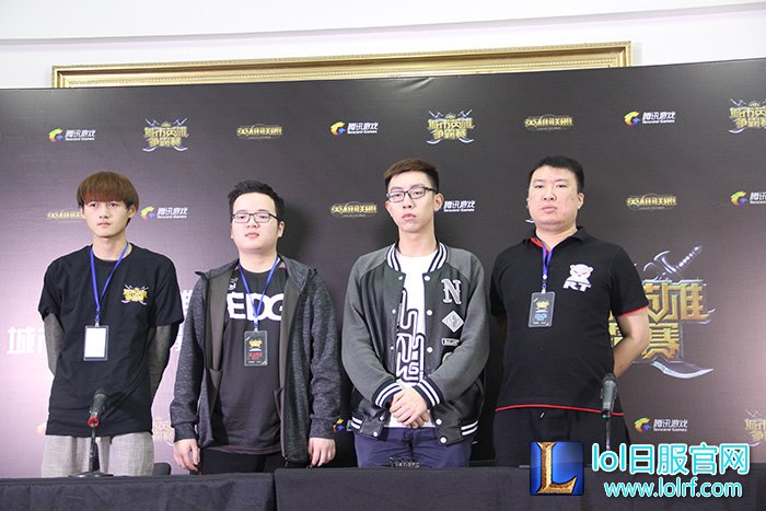 (赛后采访，从左到右分别是来自于浙江KL、贵州RGS、辽宁YG的队员、以及甘肃RT的教练)