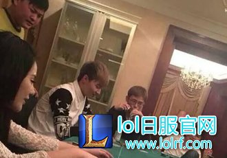 小智直播吐槽：相比于日本人，韩国人更让人讨厌
