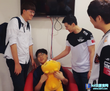 许久未露面 Bengi现身SKT比赛现场,lol日服