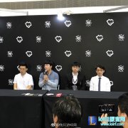 夺冠教练群访：差距依然存在 会努力追赶,lol日服