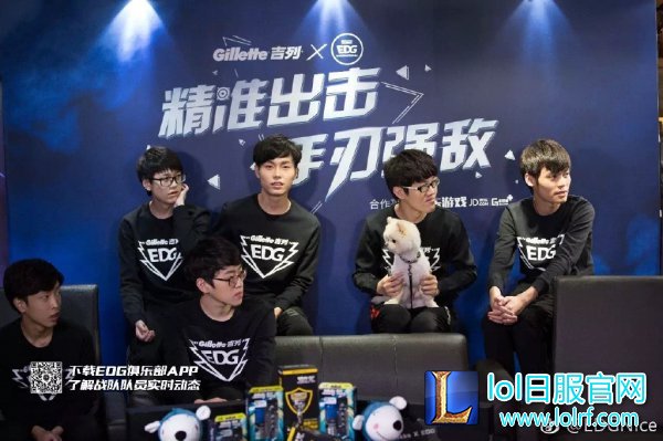 战队萌宠大盘点  队霸NICE人见人爱