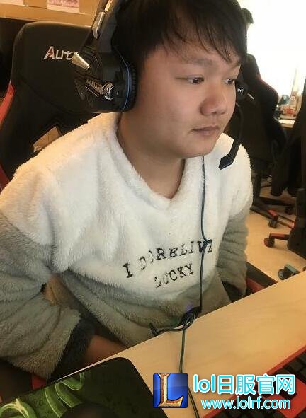 1.jpg