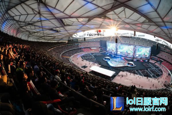 激动人心!2017LOL职业赛事观赛人次突破100亿